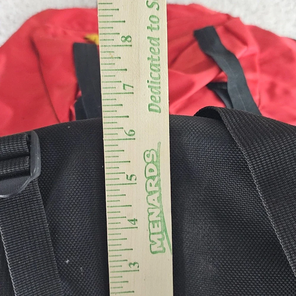 Vintage Marlboro Adventure Team Gear Large Camping Hiking Red Backpack Rucksack
